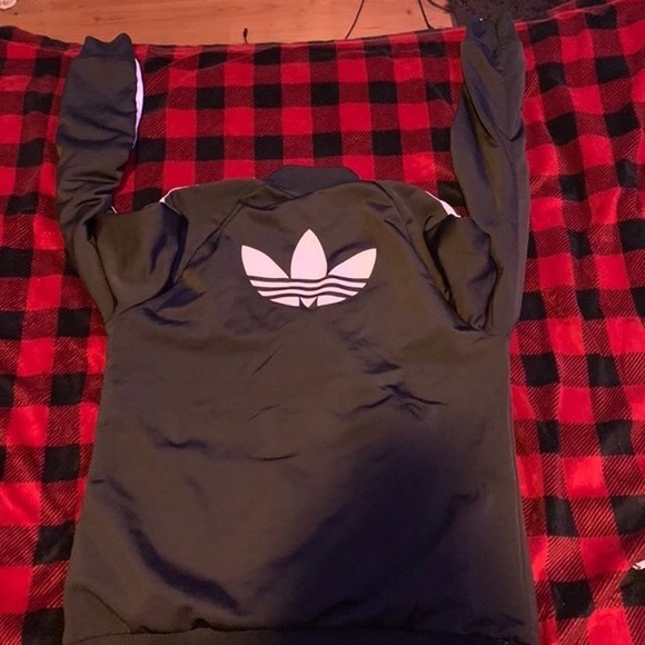 Adidas jacket - Picture 3 of 4